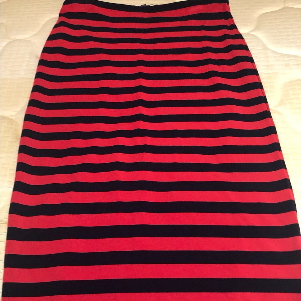 Navy and red stripes pencil skirt. Size L